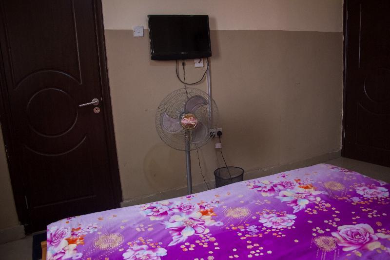 Wonder King Hotel Lagos Esterno foto
