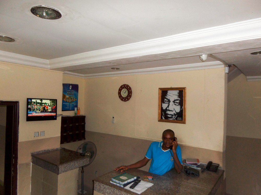 Wonder King Hotel Lagos Esterno foto