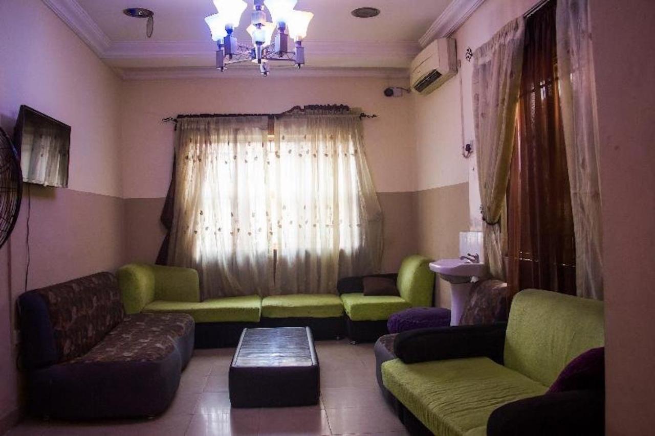 Wonder King Hotel Lagos Esterno foto